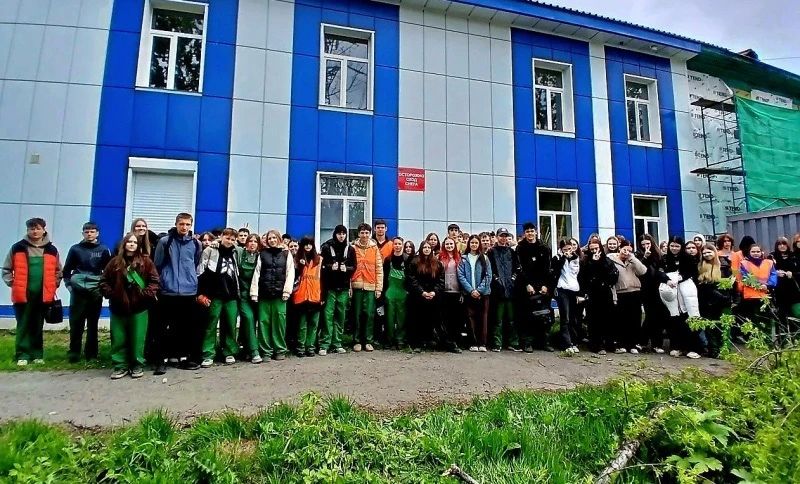 Берег Халактырского озера очистили от мусора
