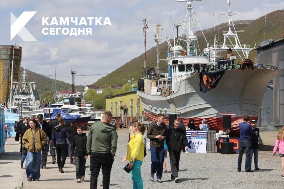 В Петропавловске-Камчатском открыли яхтенный сезон В Петропавловске-Камчатском открыли яхтенный сезон