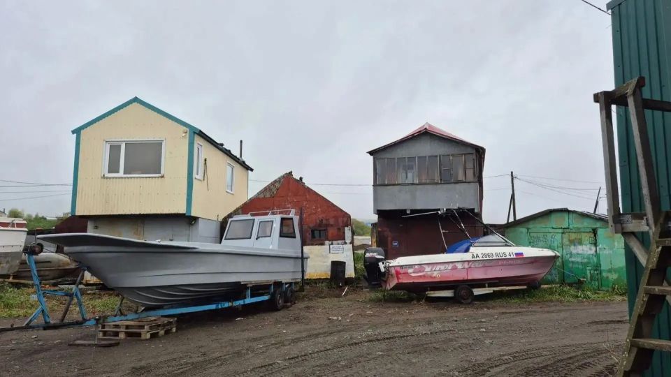 В краевой столице начали демонтаж незаконных гаражей В краевой столице начали демонтаж незаконных гаражей