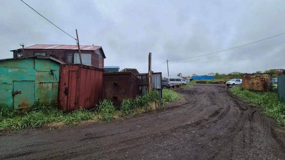 В краевой столице начали демонтаж незаконных гаражей В краевой столице начали демонтаж незаконных гаражей