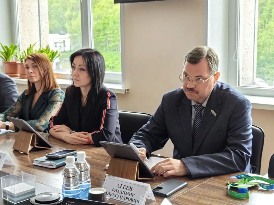Депутаты Камчатки выступили с инициативой увеличить финансирование фестиваля «Золотые родники» Депутаты Камчатки выступили с инициативой увеличить финансирование фестиваля «Золотые родники»