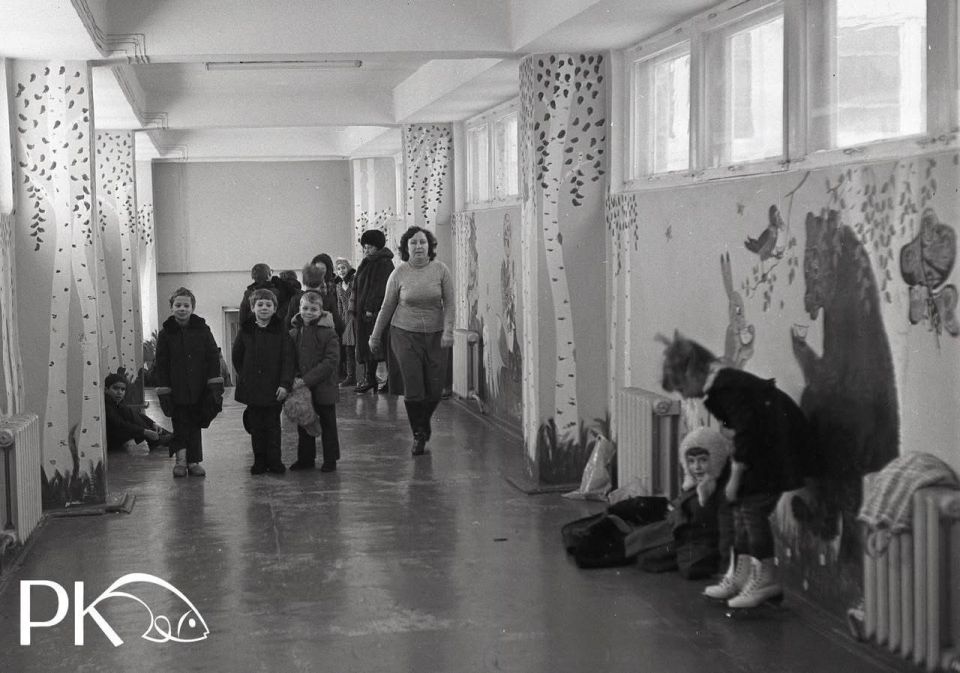 Заглянем в прошлое и полистаем страницы истории Заглянем в прошлое и полистаем страницы истории
