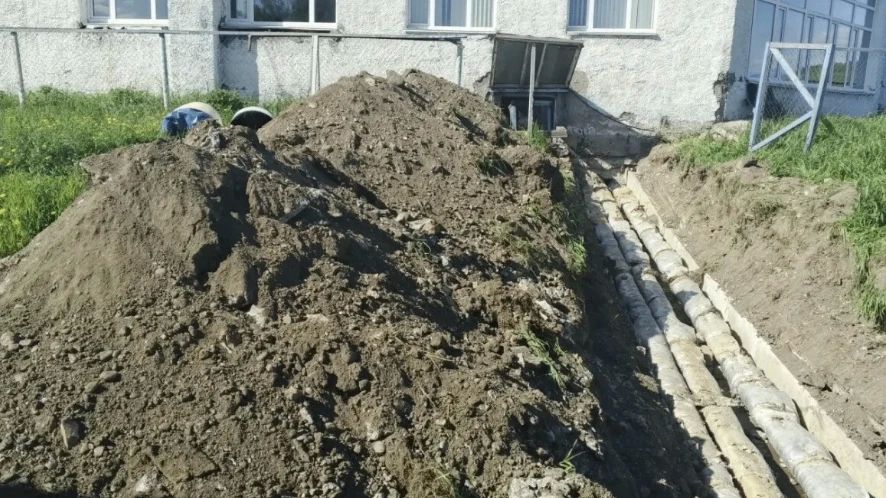 В Тигильском округе ведется капремонт ветхих аварийных сетей В Тигильском округе ведется капремонт ветхих аварийных сетей