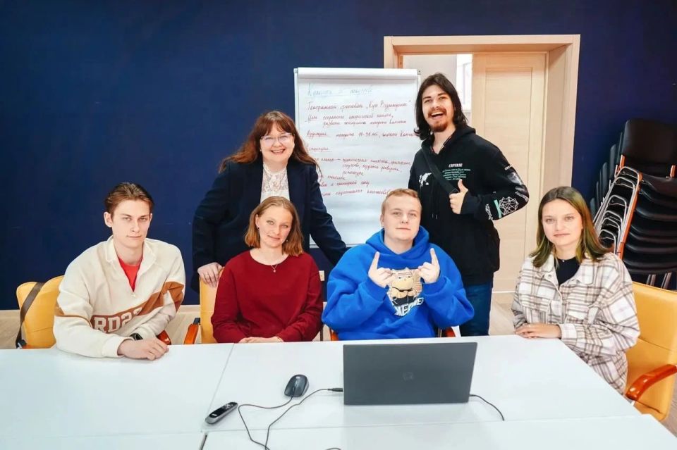 Робот «Дима» помогает обучению ребят с ОВЗ Робот «Дима» помогает обучению ребят с ОВЗ