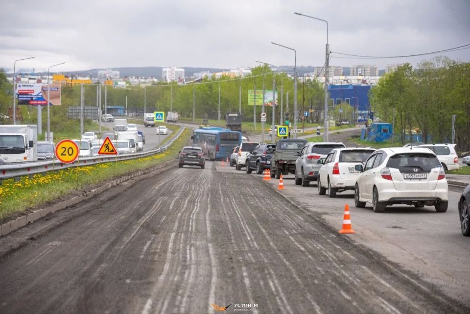 В четыре раза больше асфальта заменят на дорогах Камчатки в этом году В четыре раза больше асфальта заменят на дорогах Камчатки в этом году