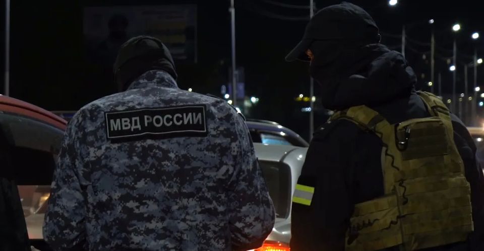 На Камчатке выявили более 100 миграционных нарушений На Камчатке выявили более 100 миграционных нарушений