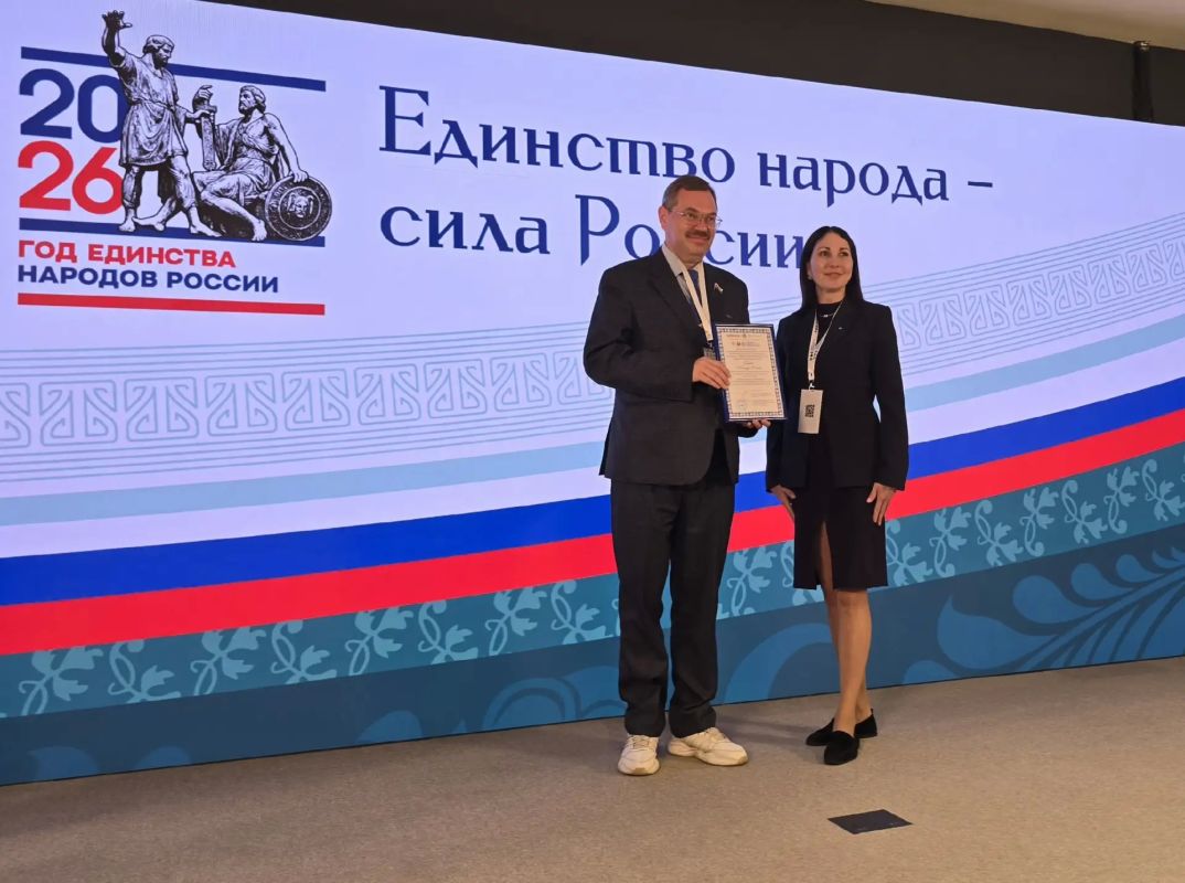 Владимир Агеев представил доклад о героической истории Камчатки на форуме во Владивостоке Владимир Агеев представил доклад о героической истории Камчатки на форуме во Владивостоке