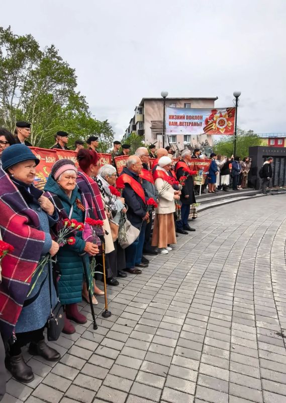 В День памяти и скорби сотрудники следственного управления почтили память защитников Отечества В День памяти и скорби сотрудники следственного управления почтили память защитников Отечества