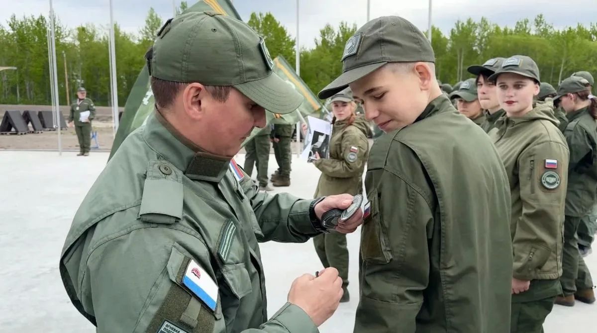 Первая смена «Время юных героев» завершилась в лагере центра «Воин» на Камчатке Первая смена «Время юных героев» завершилась в лагере центра «Воин» на Камчатке