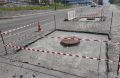 В Петропавловске проезду автомобилей по улице Ленинской мешают колодцы