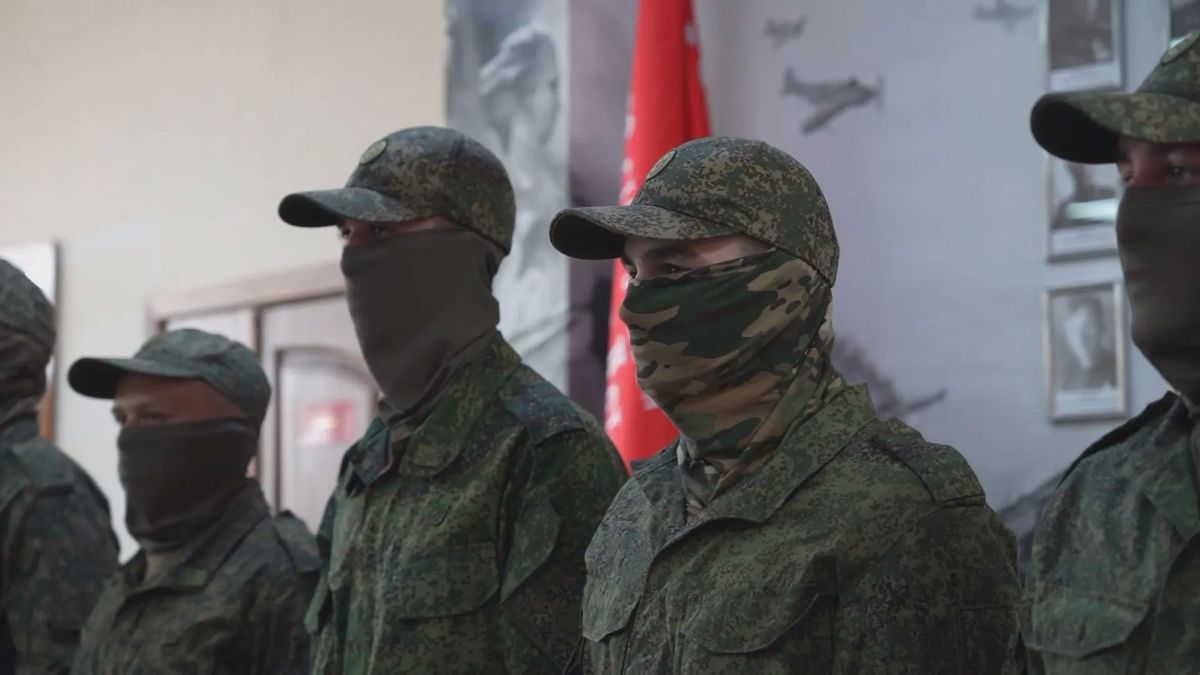 Камчатские бойцы учатся управлять БПЛА в Чите Камчатские бойцы учатся управлять БПЛА в Чите