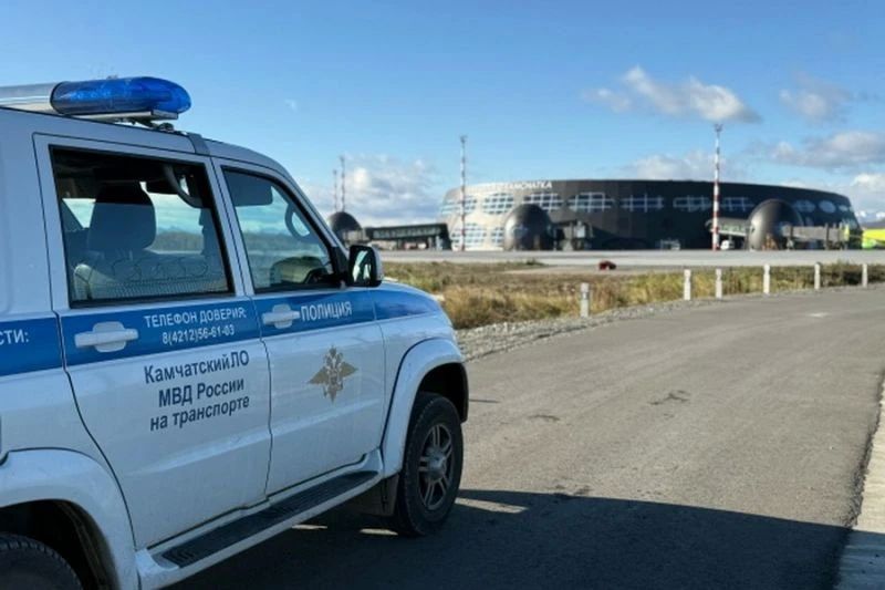 Пьяный москвич устроил дебош во время полёта на Камчатку