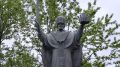 В сквере у памятника Николаю Чудотворцу в Петропавловске-Камчатском появились камеры и скамейки