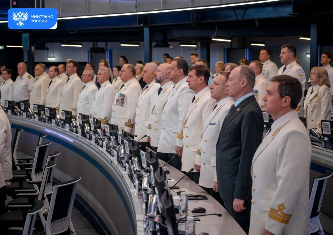 Флот встречает профессиональный праздник новыми проектами Флот встречает профессиональный праздник новыми проектами