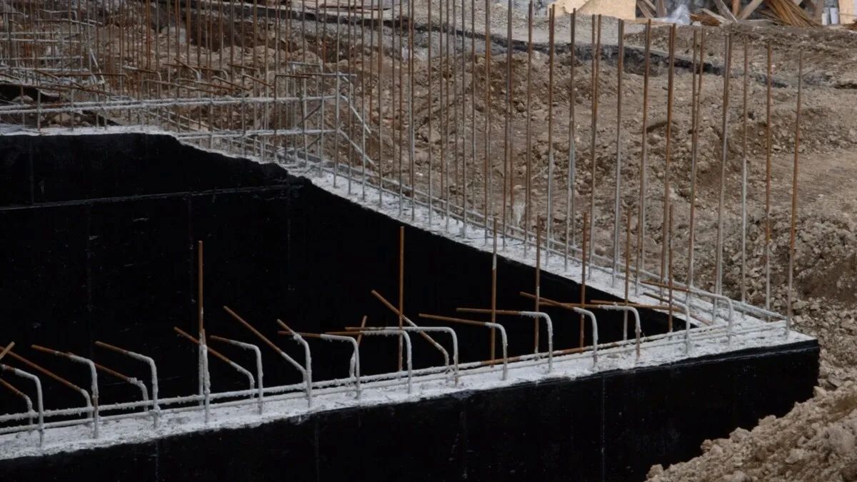 В том же стиле, что исторический квартал: идет обновление входной группы театра драмы и комедии