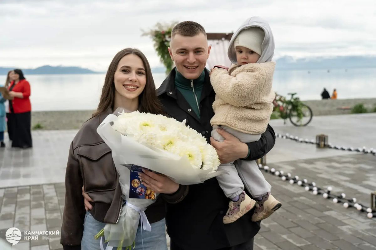 С днем Камчатского края!. С днем любви, семьи и верности! С днем Камчатского края!. С днем любви, семьи и верности!