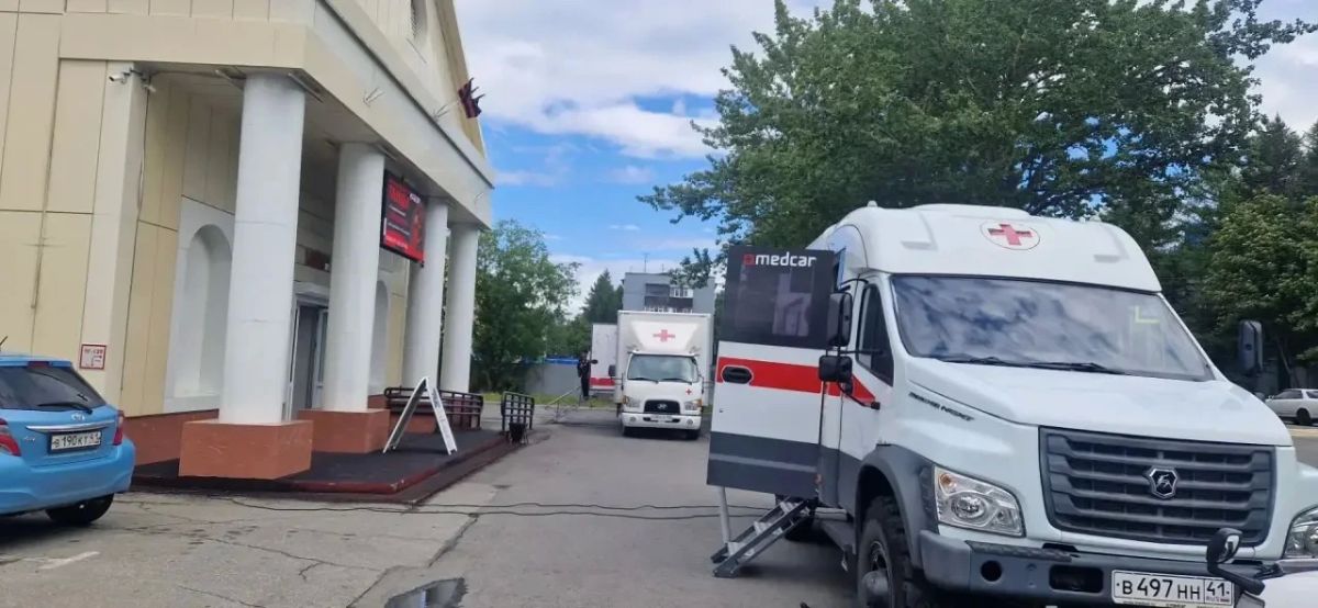 Сегодня, 4 июля, сотрудники Елизовской районной больницы провели выездную диспансеризацию в Районном доме культуры, г. Елизово Сегодня, 4 июля, сотрудники Елизовской районной больницы провели выездную диспансеризацию в Районном доме культуры, г. Елизово