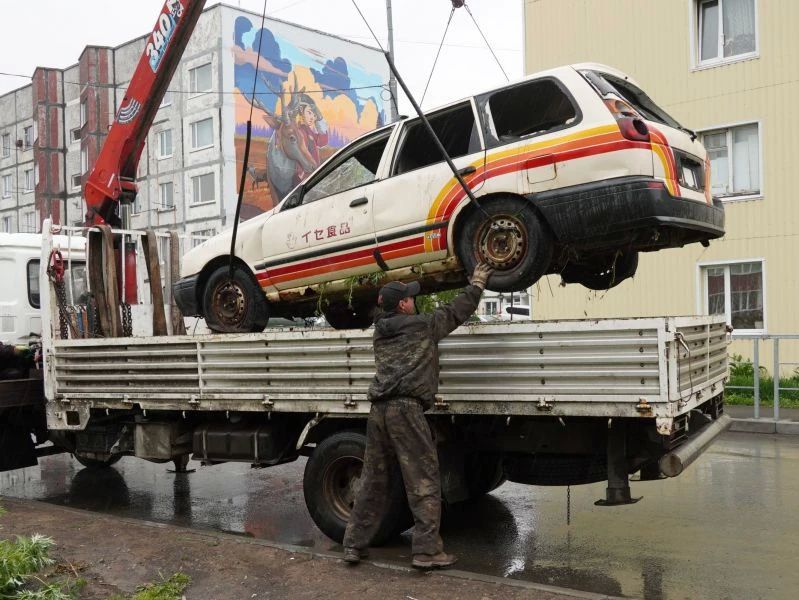 Улицы Петропавловска освобождают от автохлама