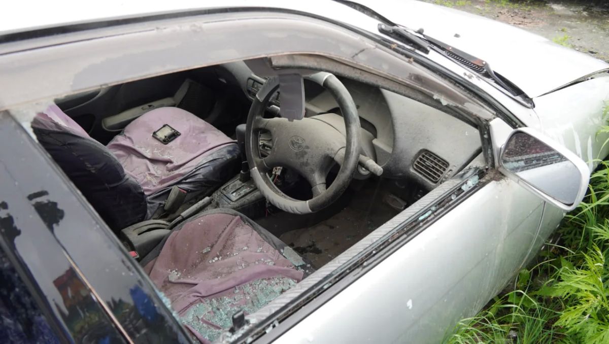 Брошенные авто вывозят с улиц Петропавловска-Камчатского Брошенные авто вывозят с улиц Петропавловска-Камчатского