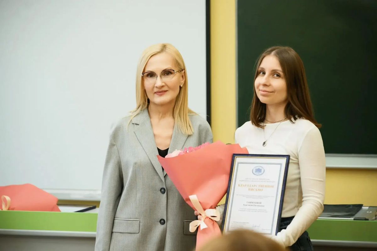 Ирина Яровая встретилась с врачами самого масштабного медицинского десанта, работавшего на Камчатке благодаря нашему депутату Ирина Яровая встретилась с врачами самого масштабного медицинского десанта, работавшего на Камчатке благодаря нашему депутату