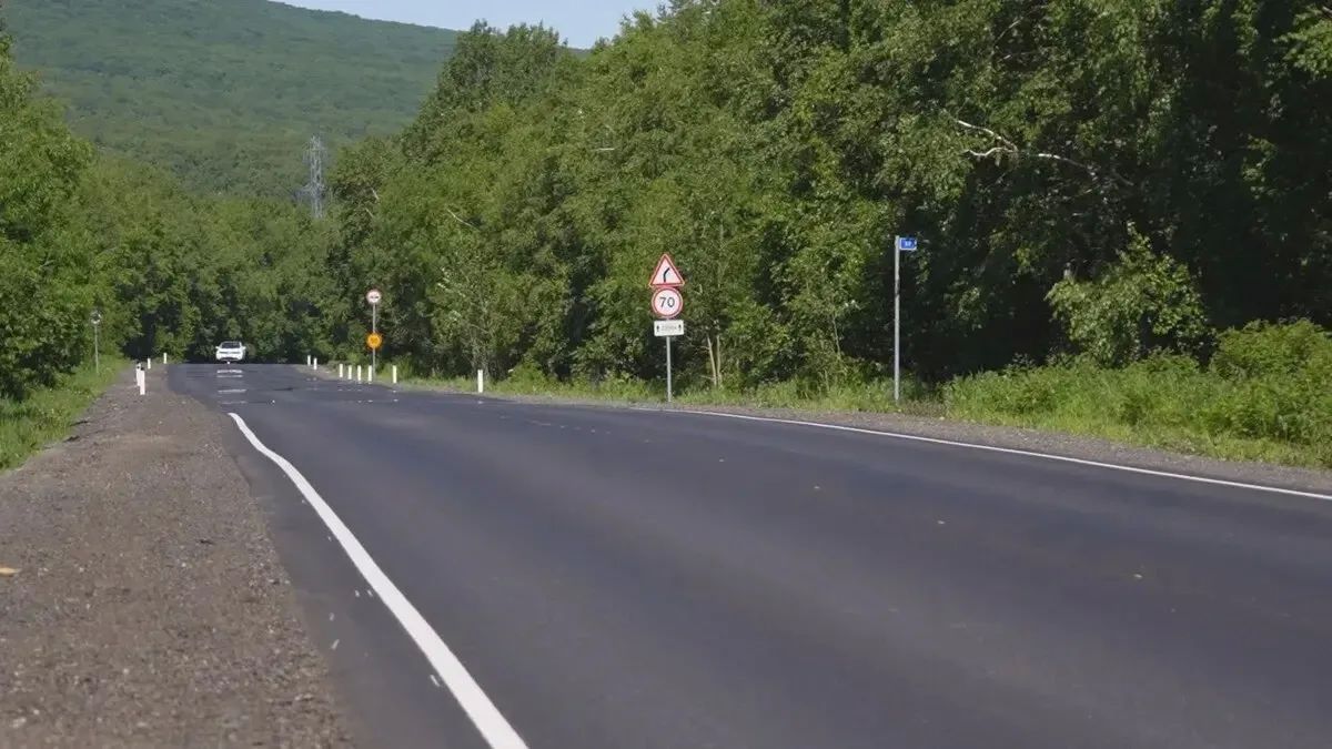 В Раздольный — с ветерком. Завершён ремонт участка автомобильной дороги Петропавловск — Мильково с 37-го по 39-й километр в сторону посёлка Раздольный В Раздольный — с ветерком. Завершён ремонт участка автомобильной дороги Петропавловск — Мильково с 37-го по 39-й километр в сторону посёлка Раздольный