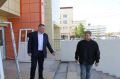 Камчатский депутат проконтролировал ремонт крыльца детской художественной школы