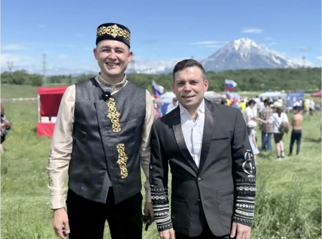 На Камчатке с размахом прошёл XXXII Сабантуй — праздник дружбы и единства народов На Камчатке с размахом прошёл XXXII Сабантуй — праздник дружбы и единства народов