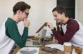 Камчатские мужчины чаще женщин интересуются заработками коллег
