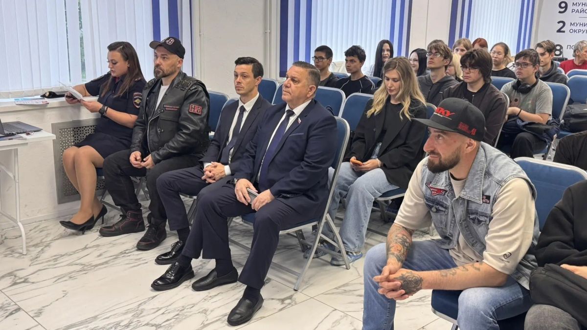 В Петропавловске-Камчатском прошло профилактическое мероприятие «Мотоцикл – не игрушка» В Петропавловске-Камчатском прошло профилактическое мероприятие «Мотоцикл – не игрушка»