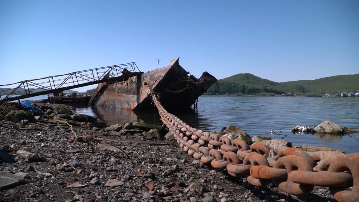 На Камчатке продолжается очистка морской акватории от затонувших судов