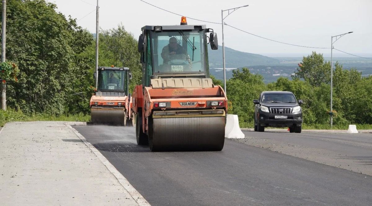 В ПетропавловскеКамчатском продолжаются дорожноремонтные работы на улицах Зеркальная и Владивостокская в рамках программы развития «Город 20/30» В ПетропавловскеКамчатском продолжаются дорожноремонтные работы на улицах Зеркальная и Владивостокская в рамках программы развития «Город 20/30»