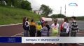 ЗАРЯДКА С ЧЕМПИОНКОЙ. . На стадионе 33-й школы в Петропавловске вместо привычных уроков — живое общение и активная разминка