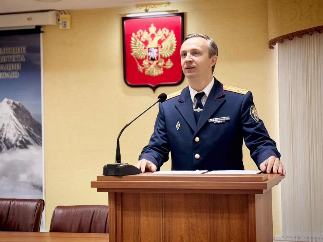 В следственном управлении СК России по Камчатскому краю состоялось торжественное собрание, приуроченное ко Дню сотрудника органов следствия В следственном управлении СК России по Камчатскому краю состоялось торжественное собрание, приуроченное ко Дню сотрудника органов следствия