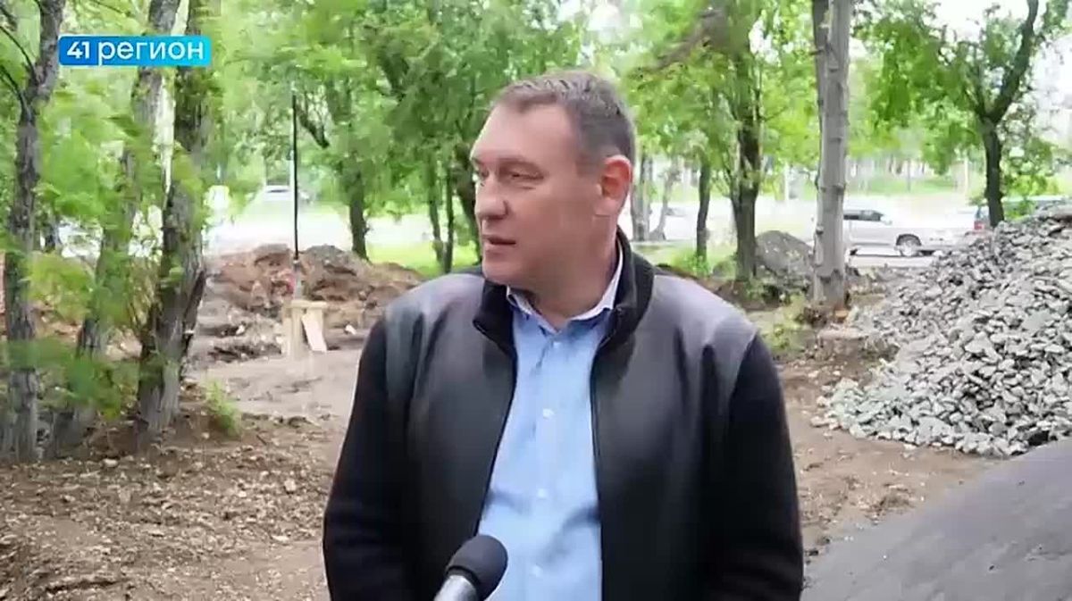 Пешеходную зону обустраивают на Пограничной в столице Камчатки – работы по новому скверу ведутся в рамках программы развития «Город 20/30».