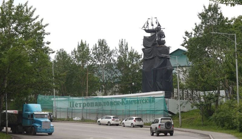 В Петропавловске отремонтируют торпедный катер, стелу и памятник подводникам