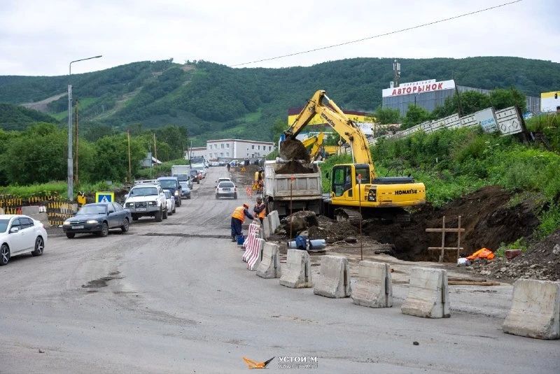 В Петропавловске дорожники активно ремонтируют трассу на Высотной