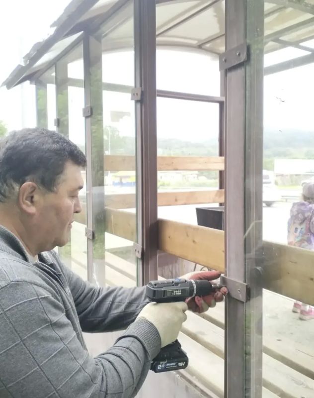Город день за днем. 31 июля 2026 года Подрядные организации продолжают комплекс работ по содержанию городских территорий ПетропавловскаКамчатского Город день за днем. 31 июля 2026 года Подрядные организации продолжают комплекс работ по содержанию городских территорий ПетропавловскаКамчатского