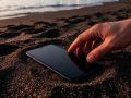 Нашёл iPhone, снял деньги с карты и закопал телефон