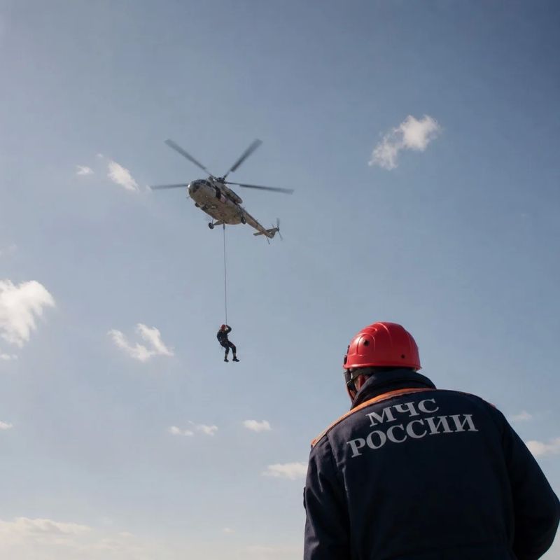 На Авачинском перевале туристу стало плохо — к нему вылетел вертолёт