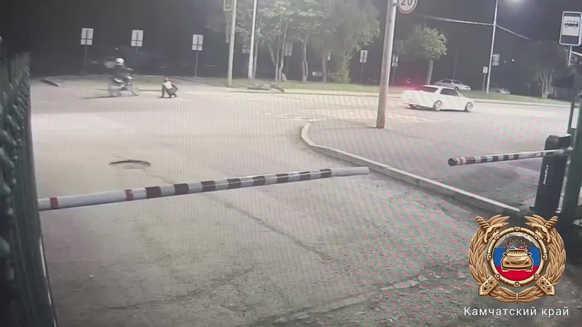 15-летний подросток на мотоцикле врезался в Toyota на Озерновской Косе
