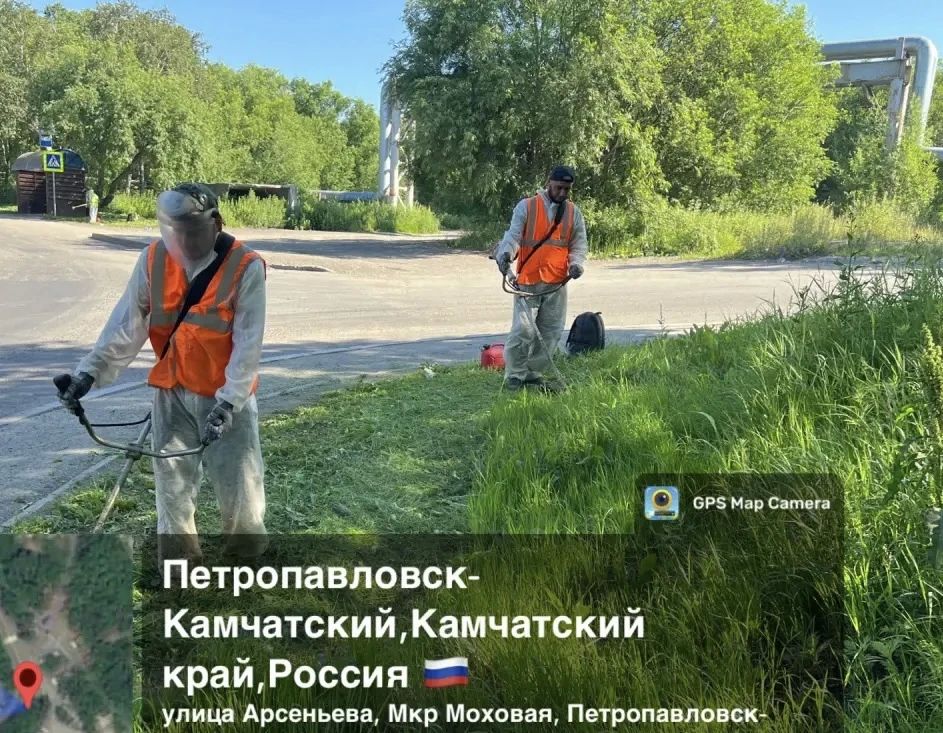 Город день за днем. 3 августа 2026 года В ПетропавловскеКамчатском подрядные организации ведут работы по содержанию городских территорий в круглосуточном режиме Город день за днем. 3 августа 2026 года В ПетропавловскеКамчатском подрядные организации ведут работы по содержанию городских территорий в круглосуточном режиме
