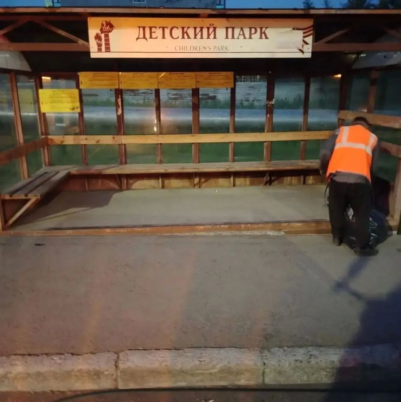Город день за днем. . 5 августа 2026 года Подрядные организации в круглосуточном режиме продолжают комплекс мероприятий по содержанию городских территорий Город день за днем. . 5 августа 2026 года Подрядные организации в круглосуточном режиме продолжают комплекс мероприятий по содержанию городских территорий