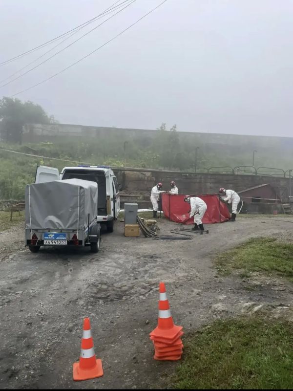 В Петропавловске-Камчатском прошли учения по ликвидации разливов нефтепродуктов В Петропавловске-Камчатском прошли учения по ликвидации разливов нефтепродуктов