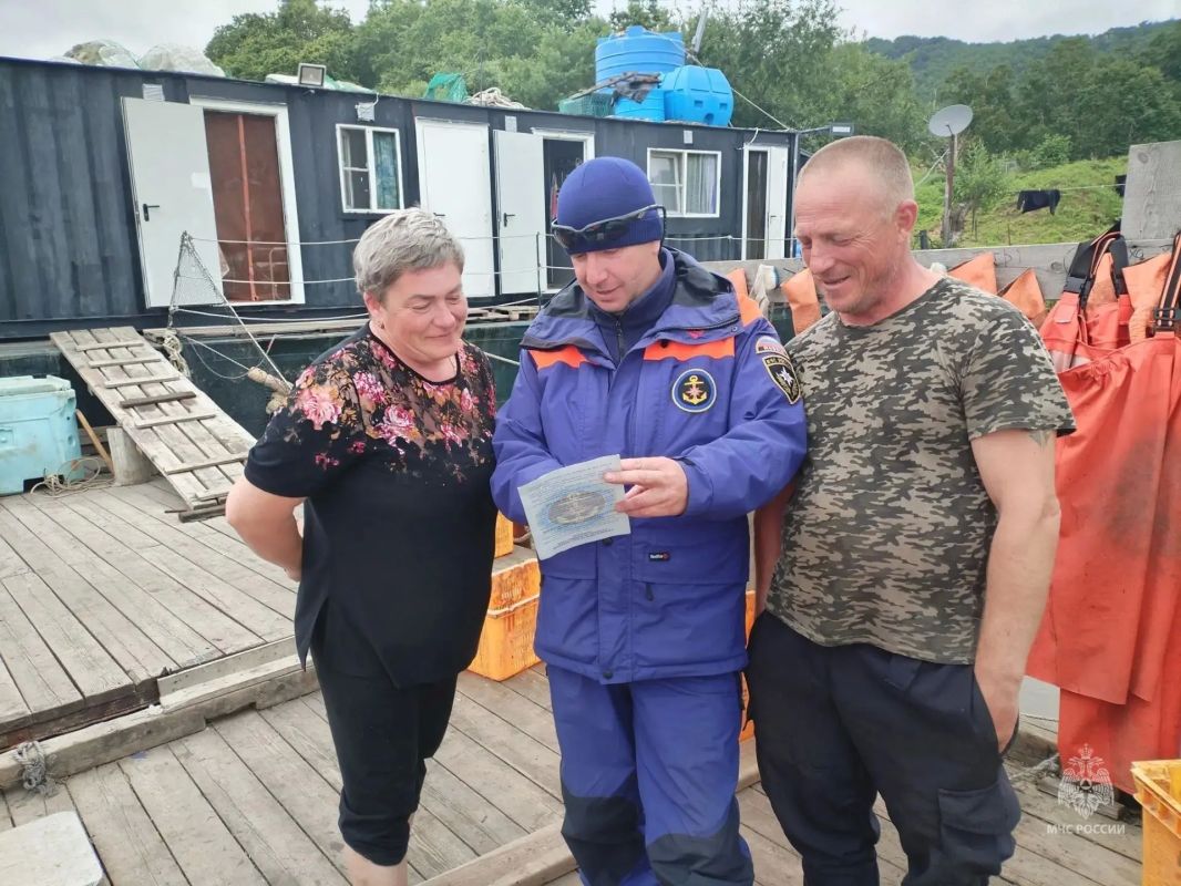 Судовладельцам Усть-Камчатского округа снова напомнили о правилах безопасности на воде Судовладельцам Усть-Камчатского округа снова напомнили о правилах безопасности на воде