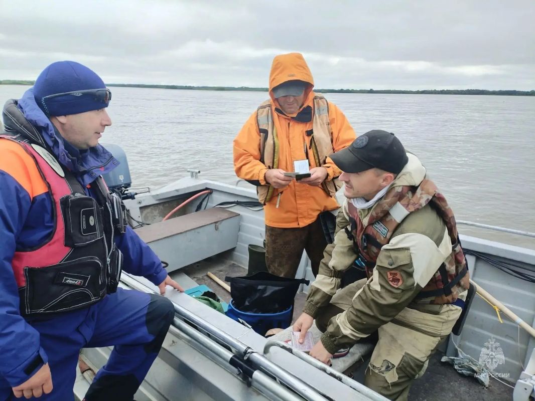 Судовладельцам Усть-Камчатского округа снова напомнили о правилах безопасности на воде Судовладельцам Усть-Камчатского округа снова напомнили о правилах безопасности на воде