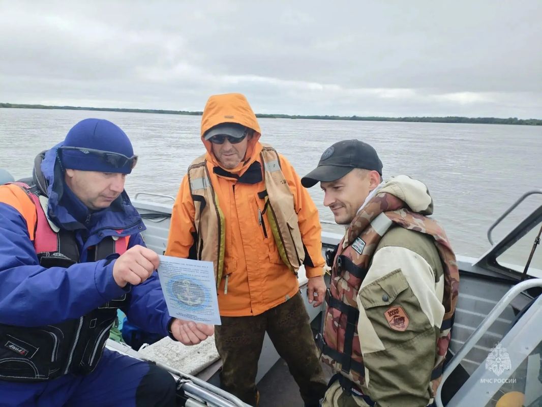 Судовладельцам Усть-Камчатского округа снова напомнили о правилах безопасности на воде Судовладельцам Усть-Камчатского округа снова напомнили о правилах безопасности на воде