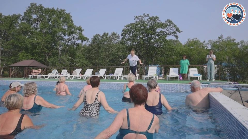 В рамках социальных туров на Камчатке провели занятие по аквааэробике В рамках социальных туров на Камчатке провели занятие по аквааэробике