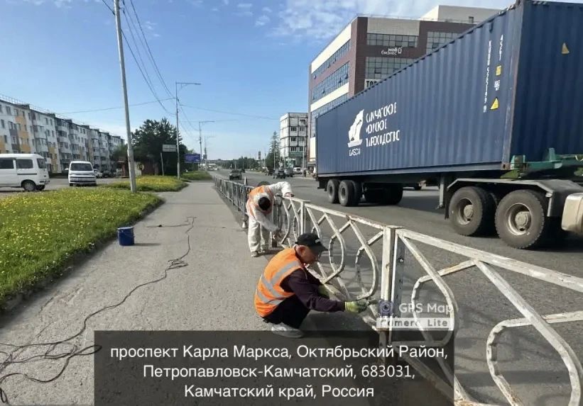 Город день за днем. 17 августа 2026 года В ПетропавловскеКамчатском ежегодно проходит комплекс работ по содержанию городских территорий Город день за днем. 17 августа 2026 года В ПетропавловскеКамчатском ежегодно проходит комплекс работ по содержанию городских территорий