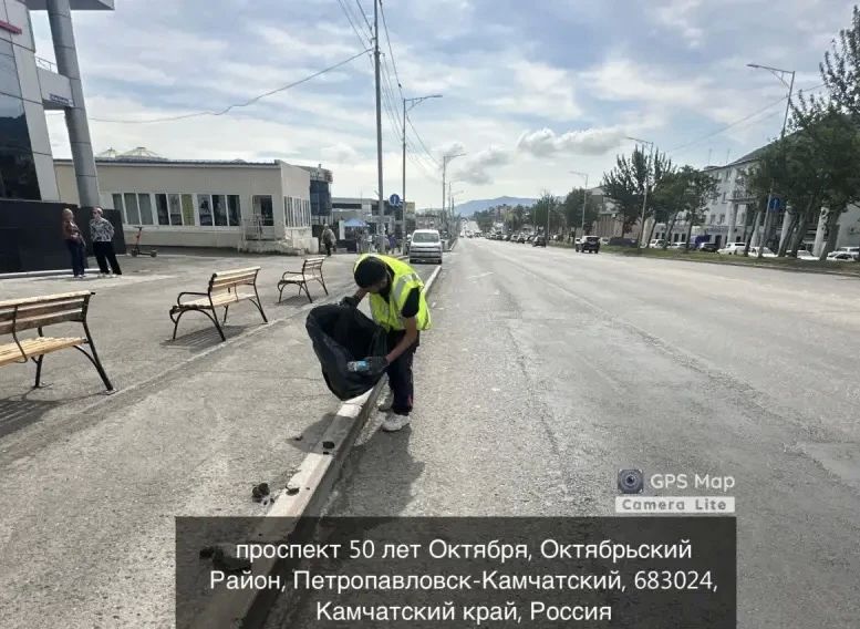 Город день за днем. 17 августа 2026 года В ПетропавловскеКамчатском ежегодно проходит комплекс работ по содержанию городских территорий Город день за днем. 17 августа 2026 года В ПетропавловскеКамчатском ежегодно проходит комплекс работ по содержанию городских территорий