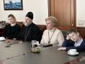Многодетная семья священника с Украины получит квартиру на Камчатке
